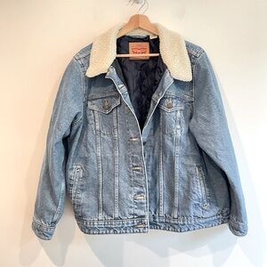 Levi’s denim Sherpa quilted trucker style jacket 2X 18-20
